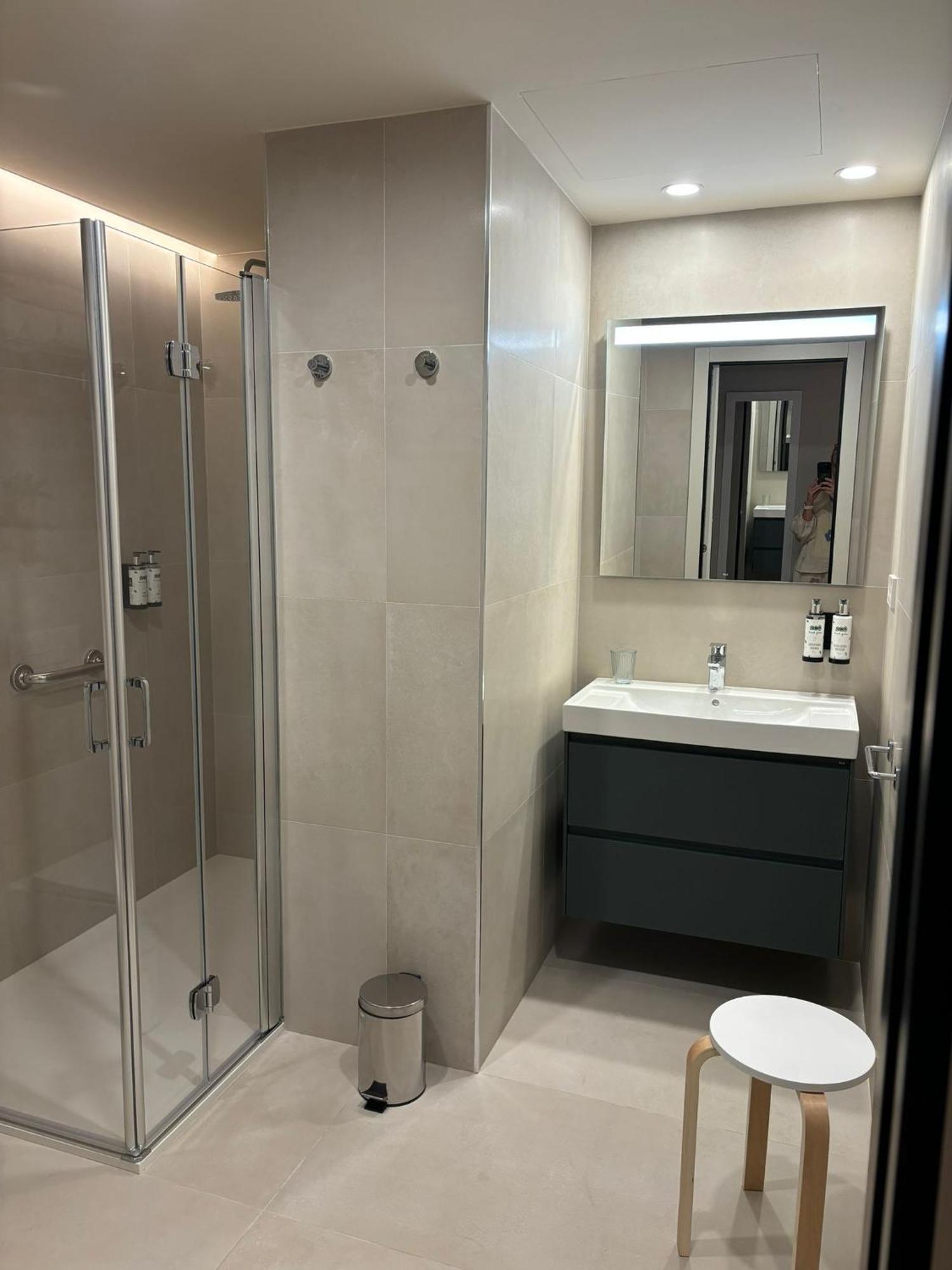 Apartamentos Joaquin Costa Сантандер Экстерьер фото