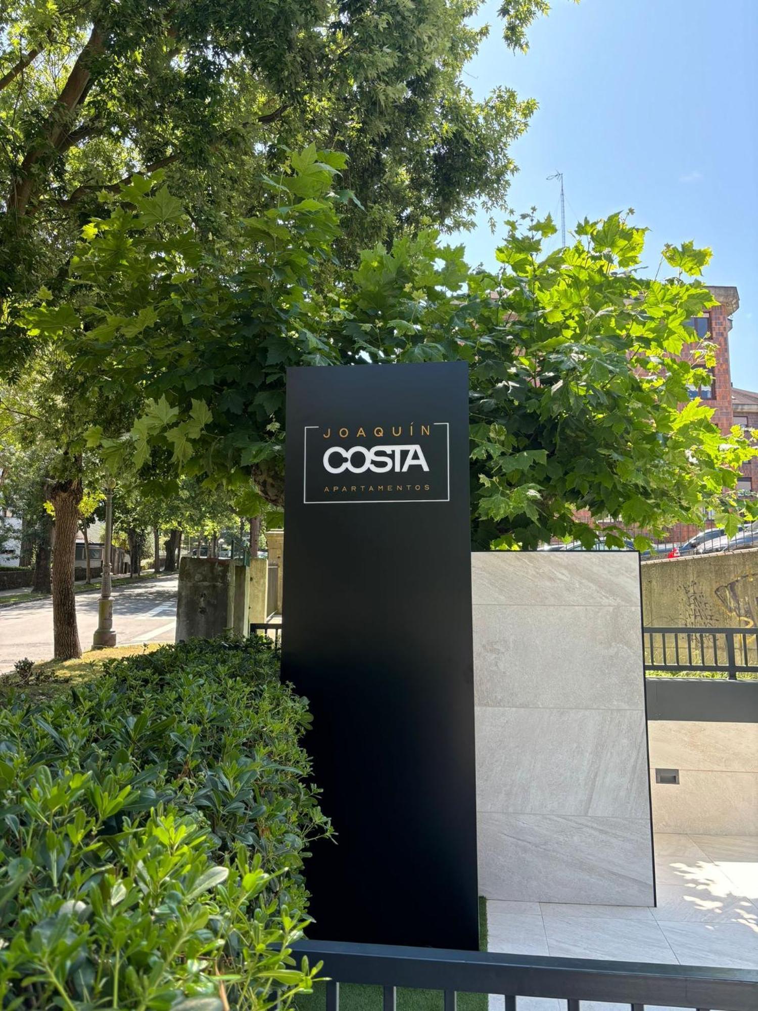 Apartamentos Joaquin Costa Сантандер Экстерьер фото