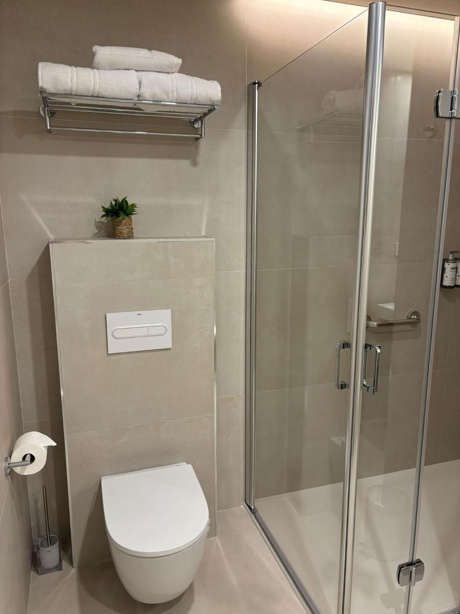 Apartamentos Joaquin Costa Сантандер Экстерьер фото