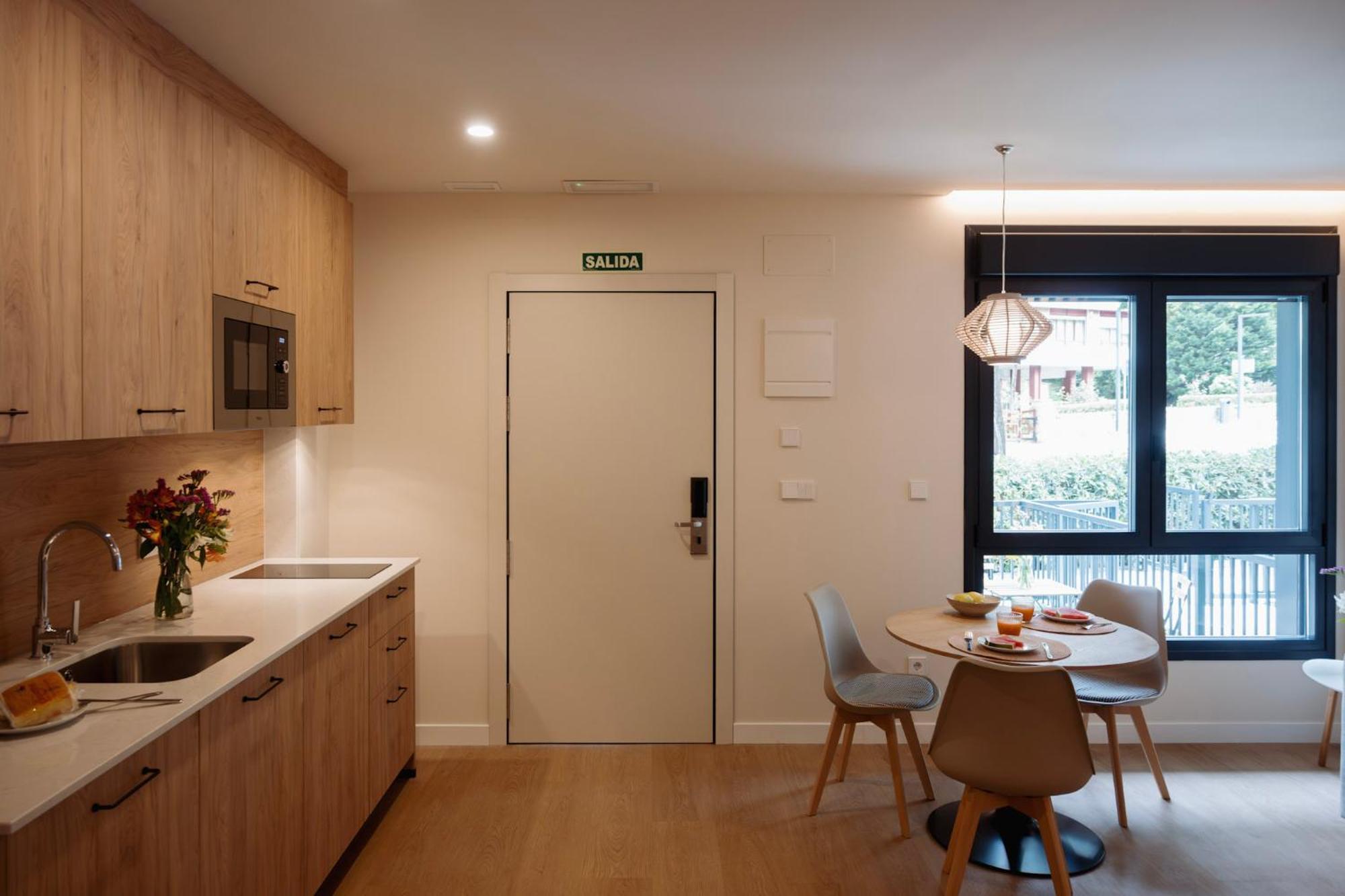 Apartamentos Joaquin Costa Сантандер Экстерьер фото