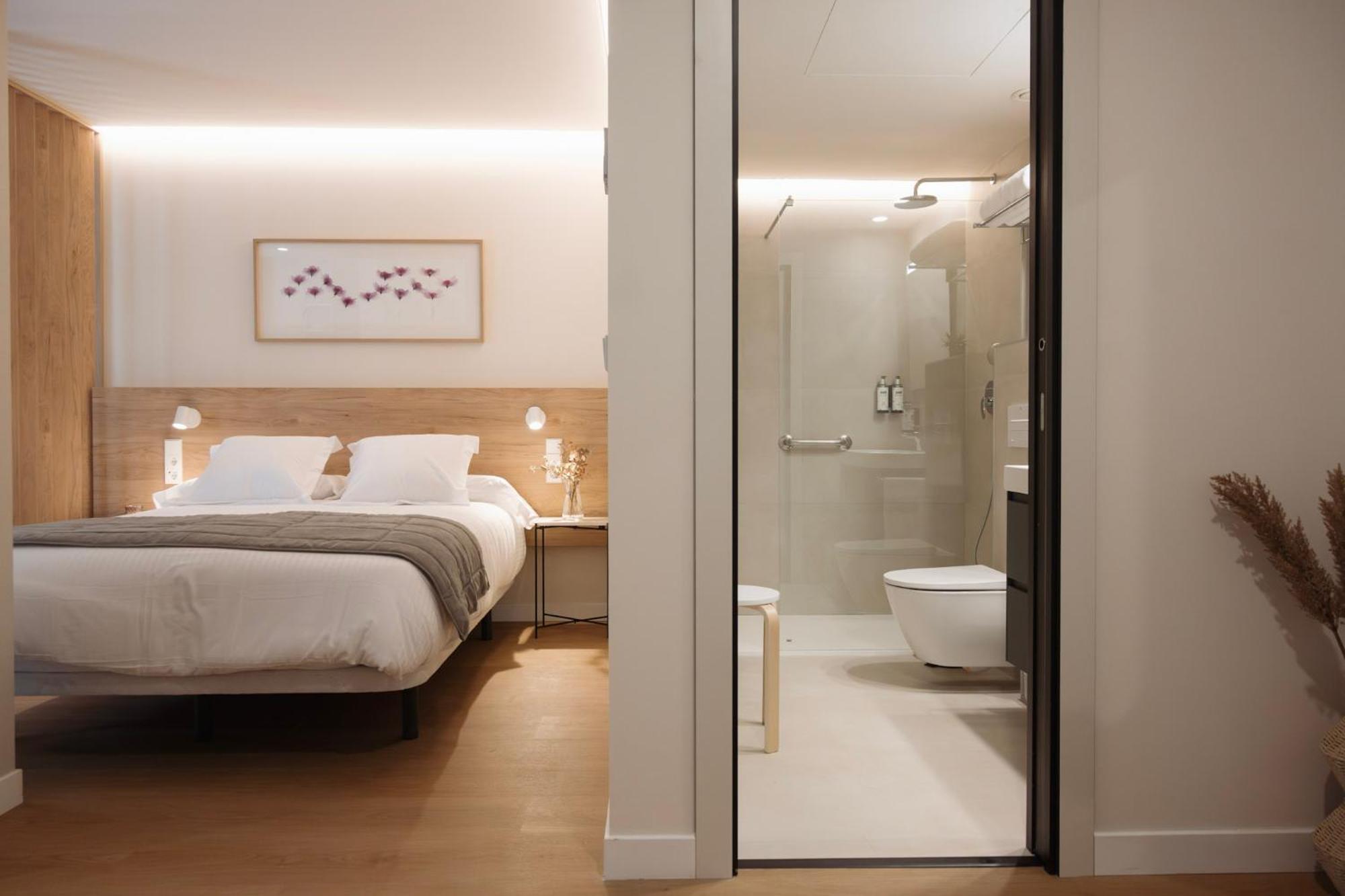 Apartamentos Joaquin Costa Сантандер Экстерьер фото
