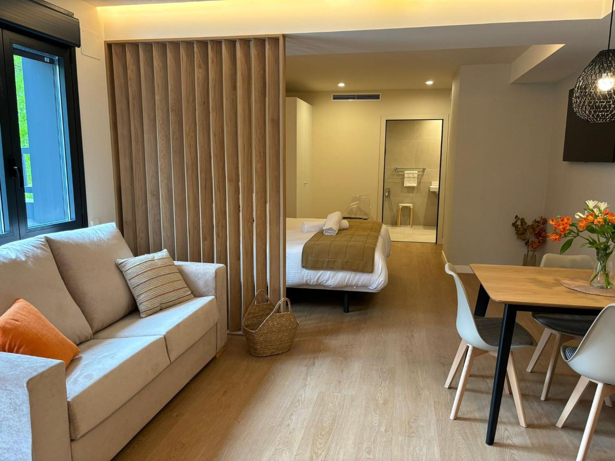 Apartamentos Joaquin Costa Сантандер Экстерьер фото